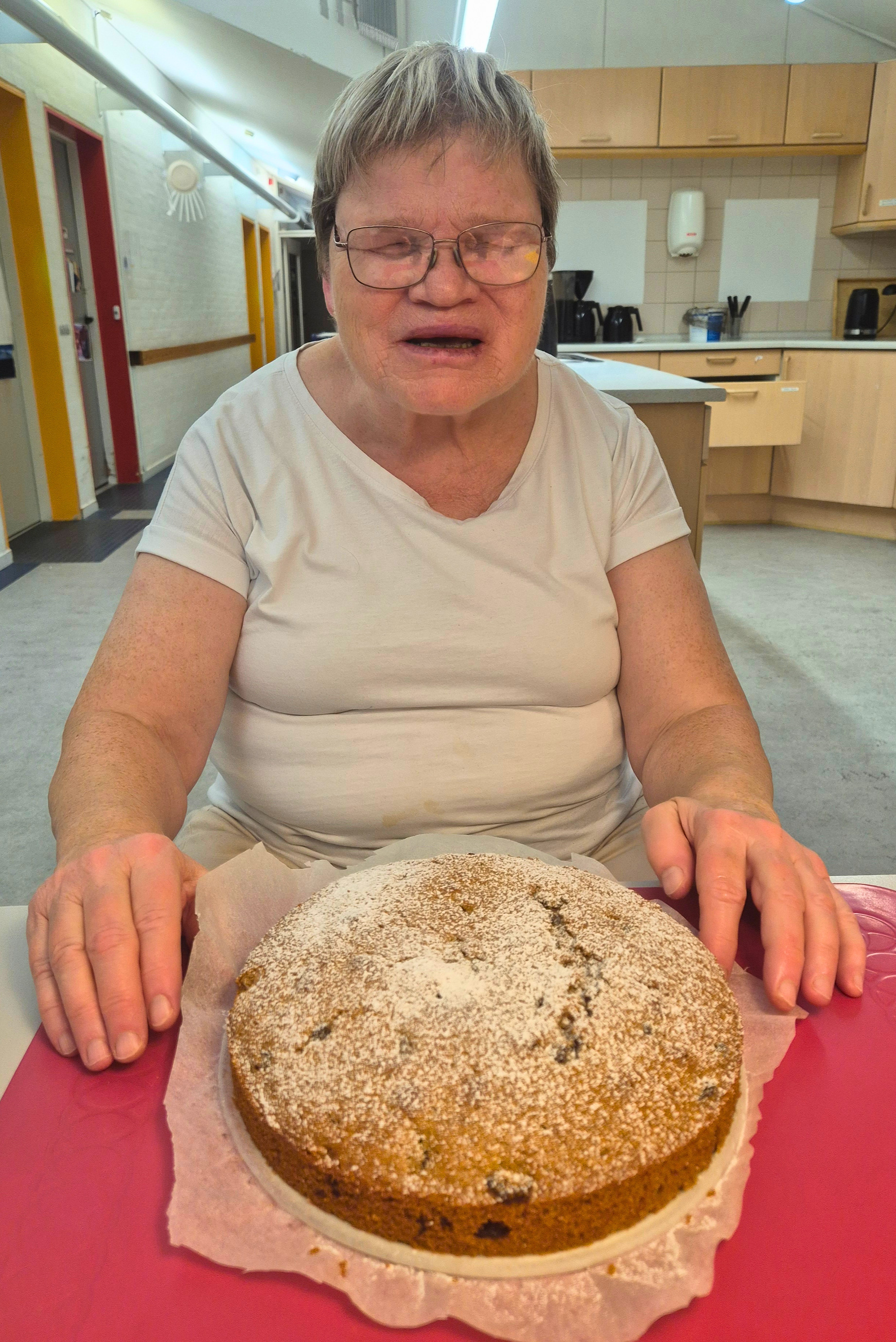 Ulla med krydderkage. 