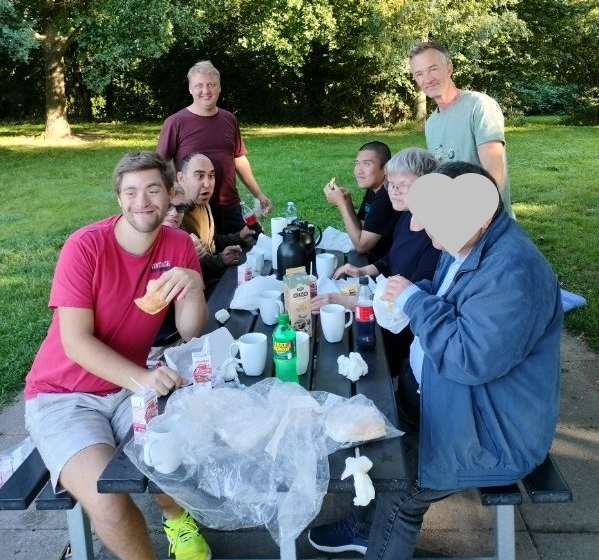 Pause i det grønne på turen mod Løgstør. 
