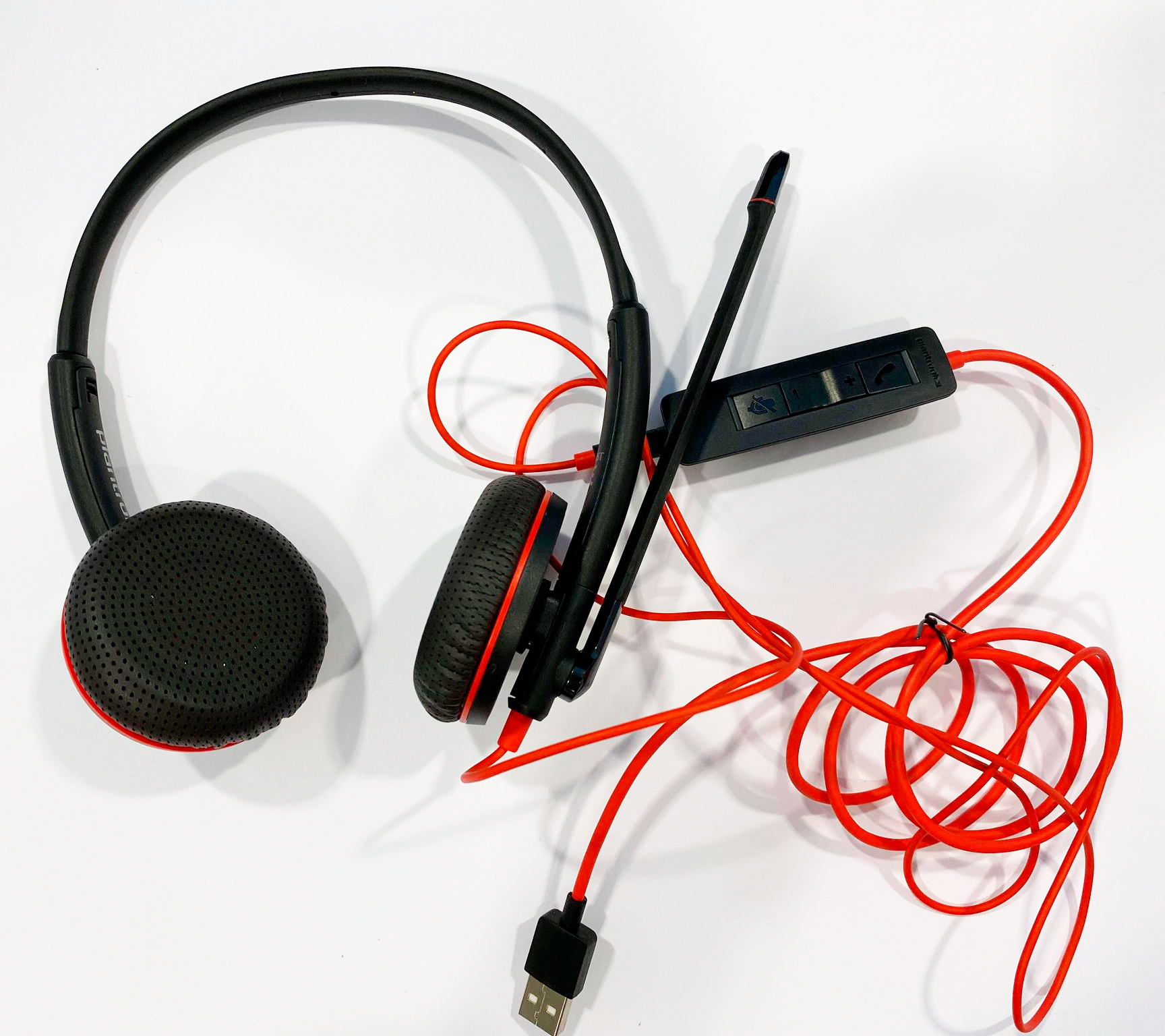Eksempel på headset der virker til Dictus.